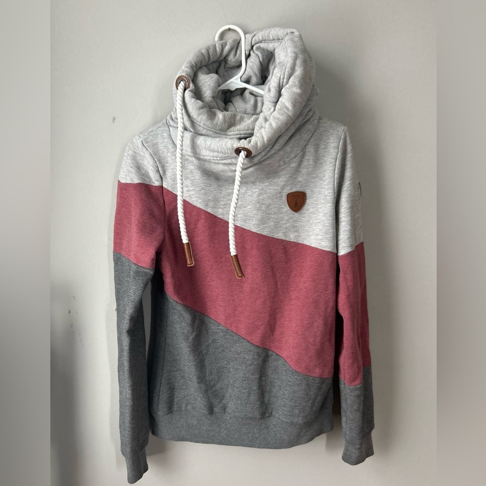 Wanakome Women’s size small hoodie.